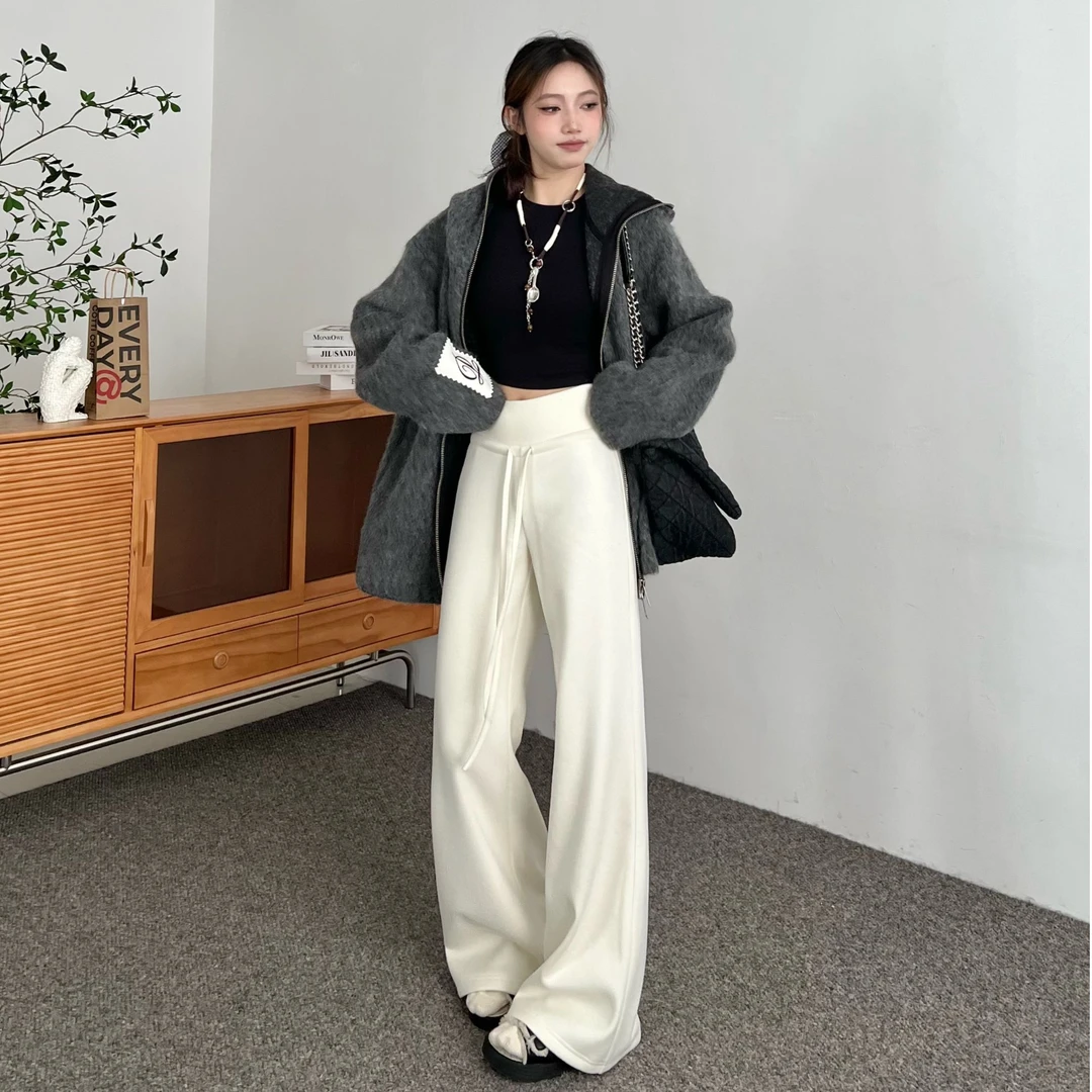 新款潮牌加绒裤女冬季垂坠感软糯窄版直筒运动卫裤加厚微喇阔腿裤