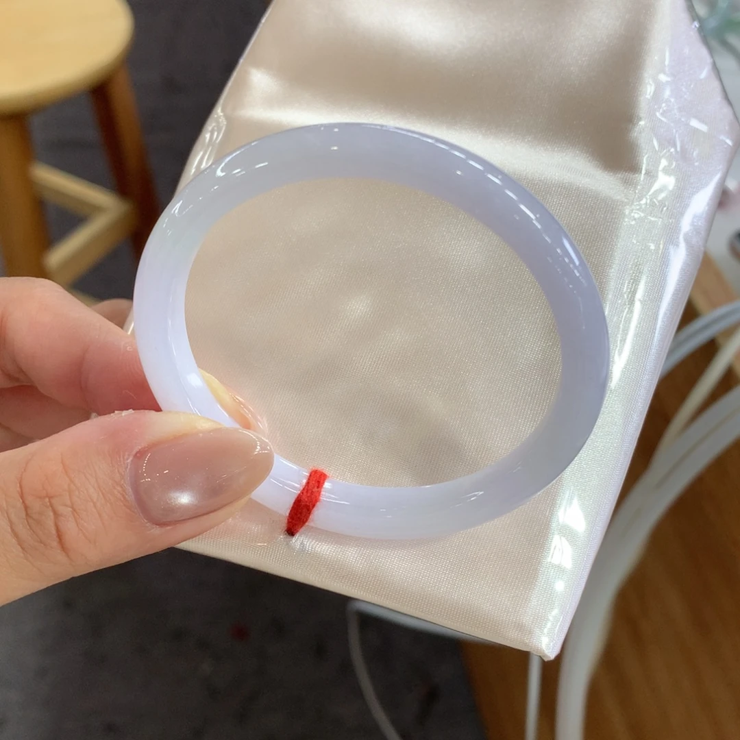 翡翠未镶嵌手镯天然Ａ货翡翠54贵妃