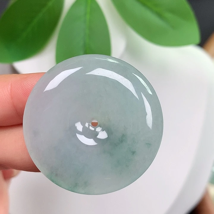 翡翠未镶嵌颈饰平安扣 34.6x6.3mm