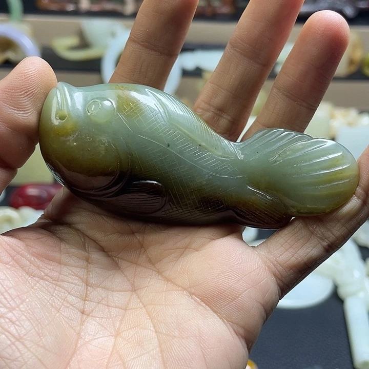 白玉菩提吊坠精美图片