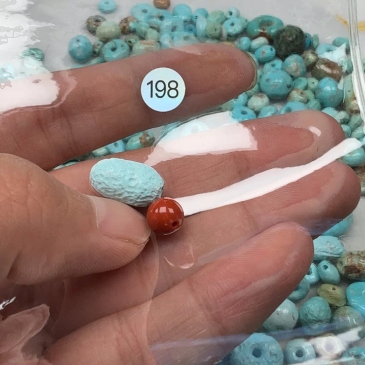 南红玛瑙未镶嵌珠宝奇石