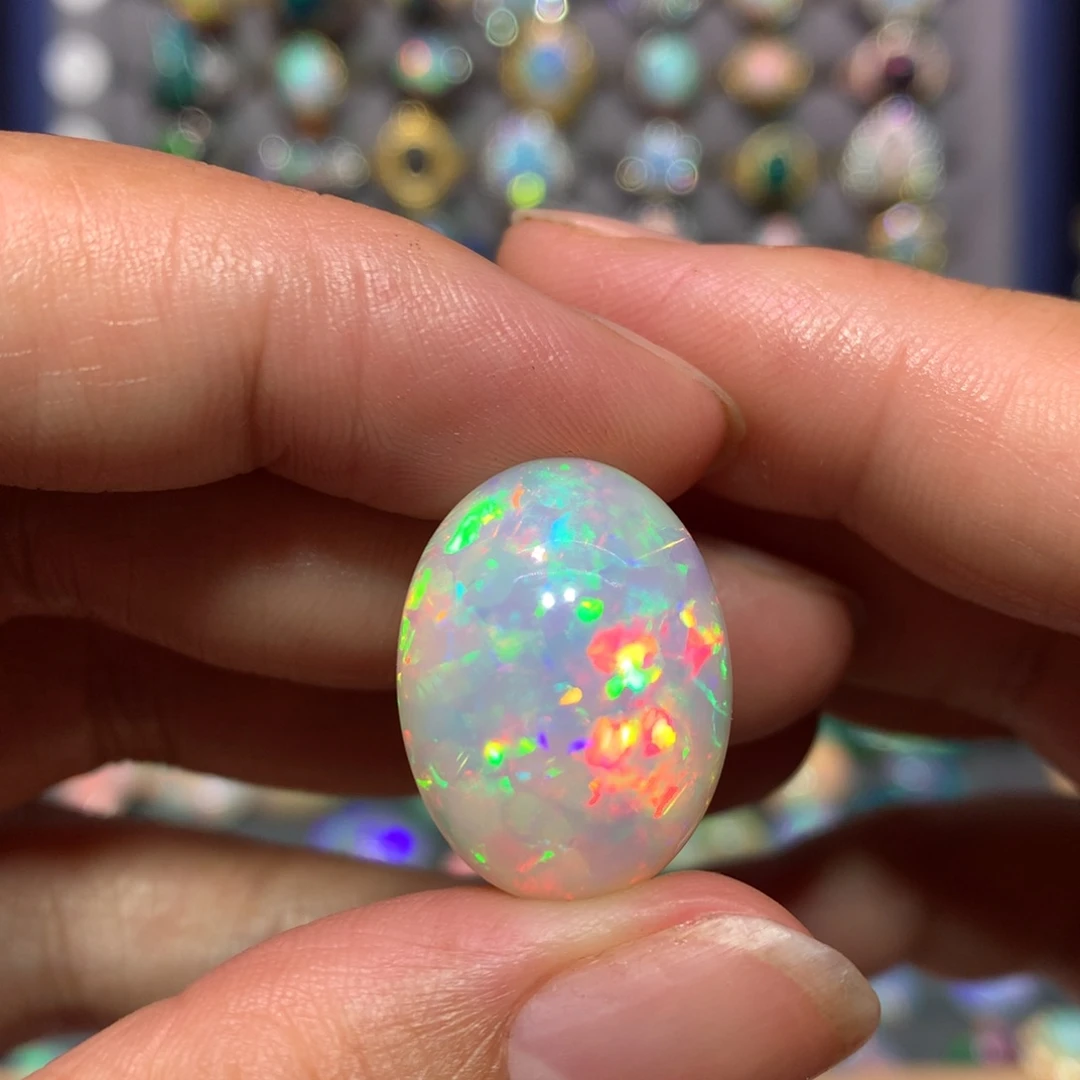 欧泊未镶嵌裸石款式