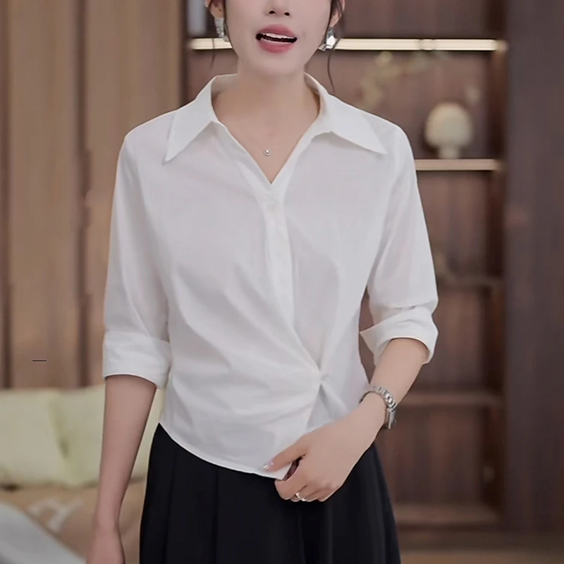 2025夏季新款女白色时尚V领衬衫半袖收腰不规则显瘦减龄气质上衣