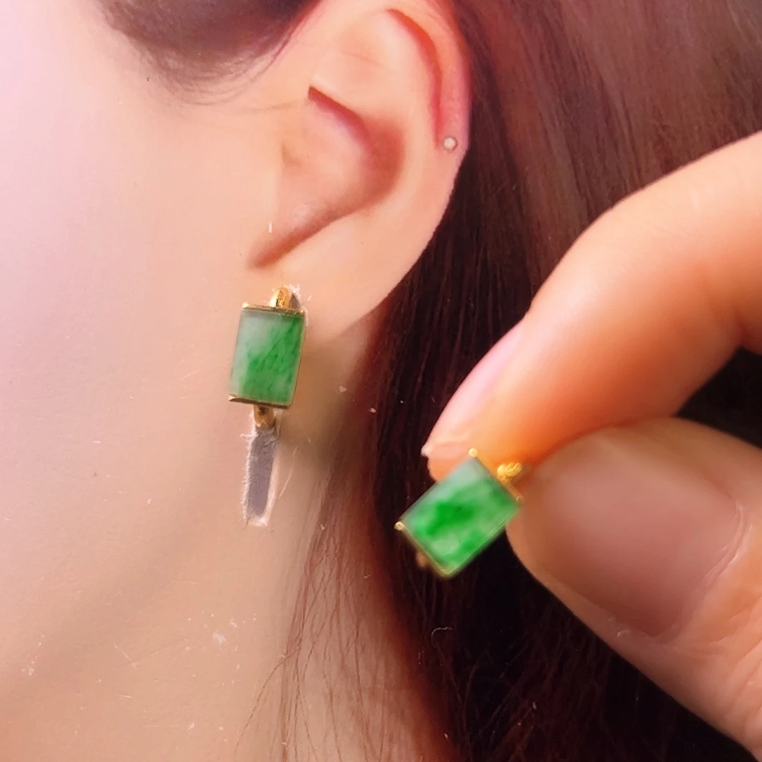 逆***翔翡翠18K金镶嵌耳饰耳包