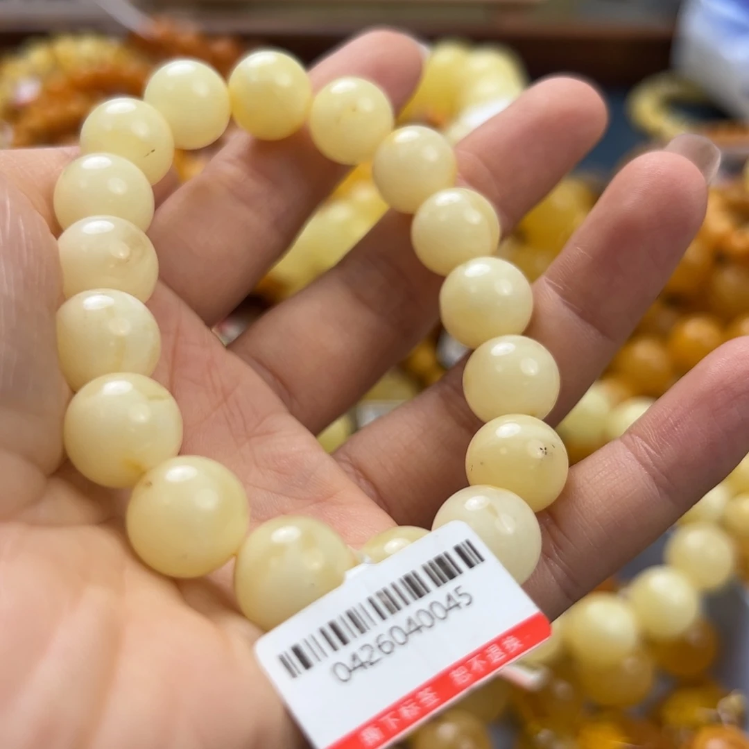 未镶嵌琥珀珠宝奇石