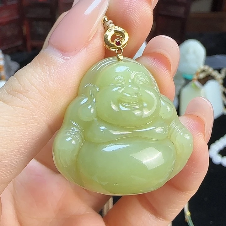 颈饰18K金镶嵌和田玉
