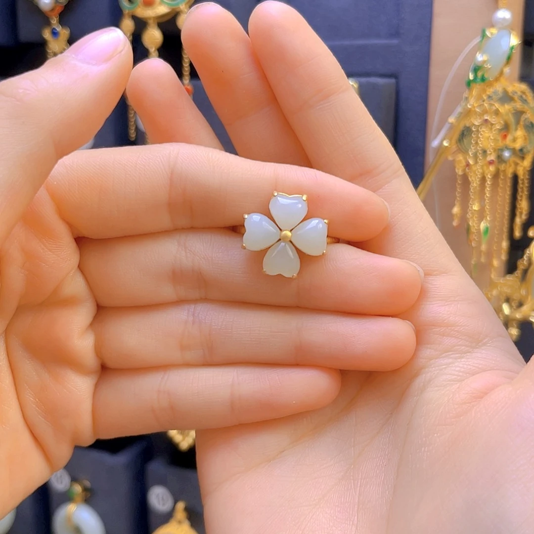 和田玉戒指银S925镀金镶嵌