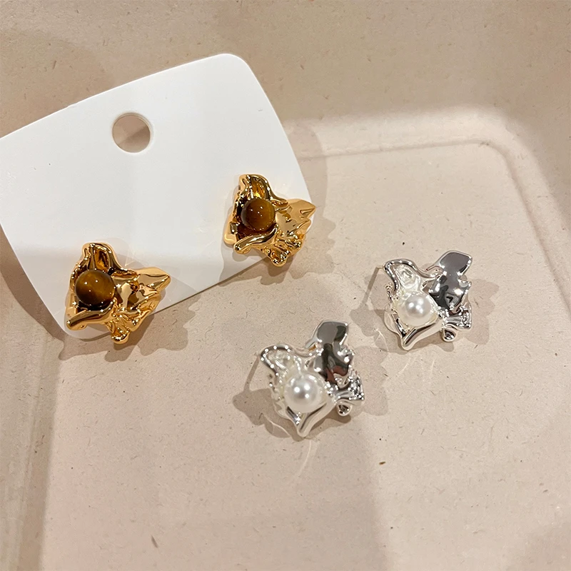 铜合金耳饰 不规则褶皱花朵耳环女轻奢小众设计高级气质耳钉7484