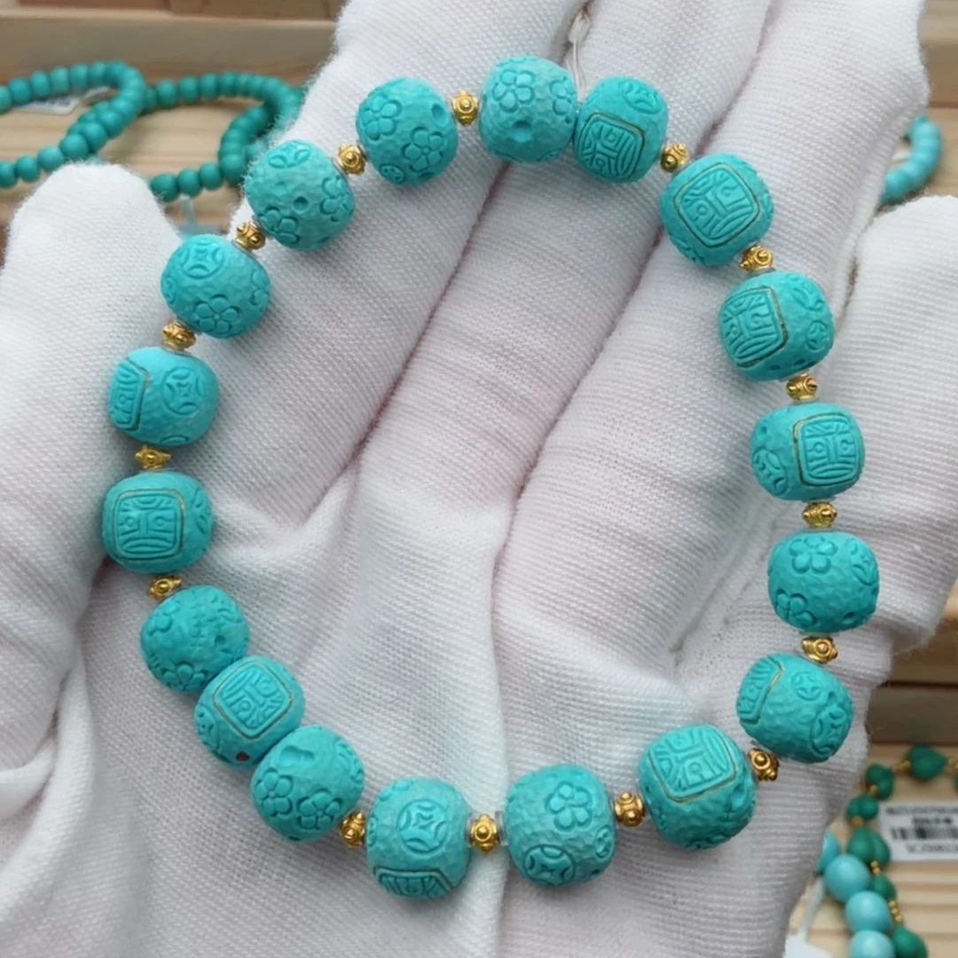 绿松石未镶嵌珠宝奇石