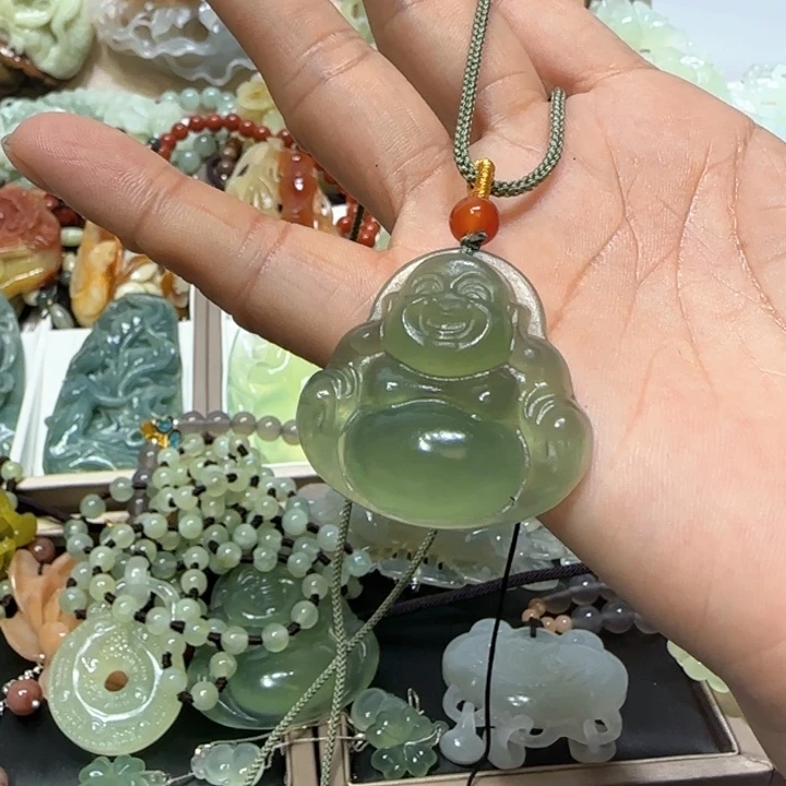 蛇纹石玉未镶嵌吊坠