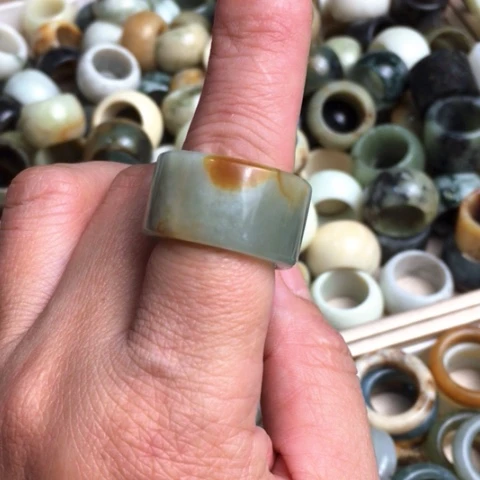 蛇纹石玉合金戒指