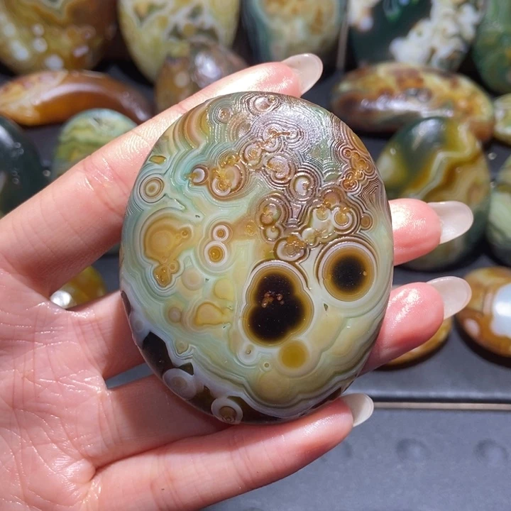 【闪购商品】未镶嵌玛瑙/玉髓珠宝奇石r r