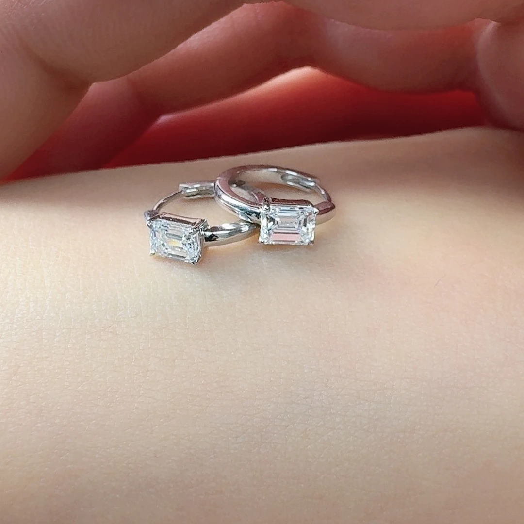 18K金镶嵌耳饰钻石?**柒31+31分方钻GIA一对9mm