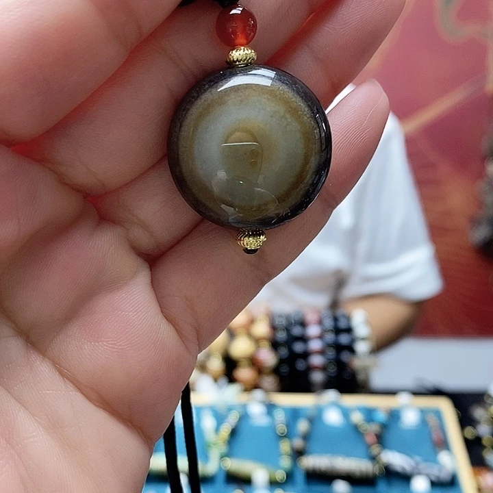 玛瑙/玉髓颈饰合金