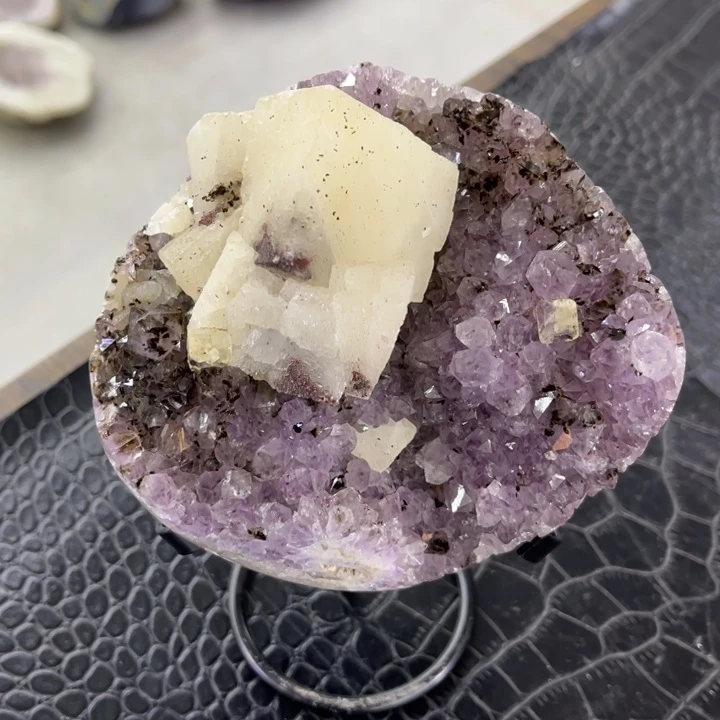 水晶珠宝半成品未镶嵌奇石屏风