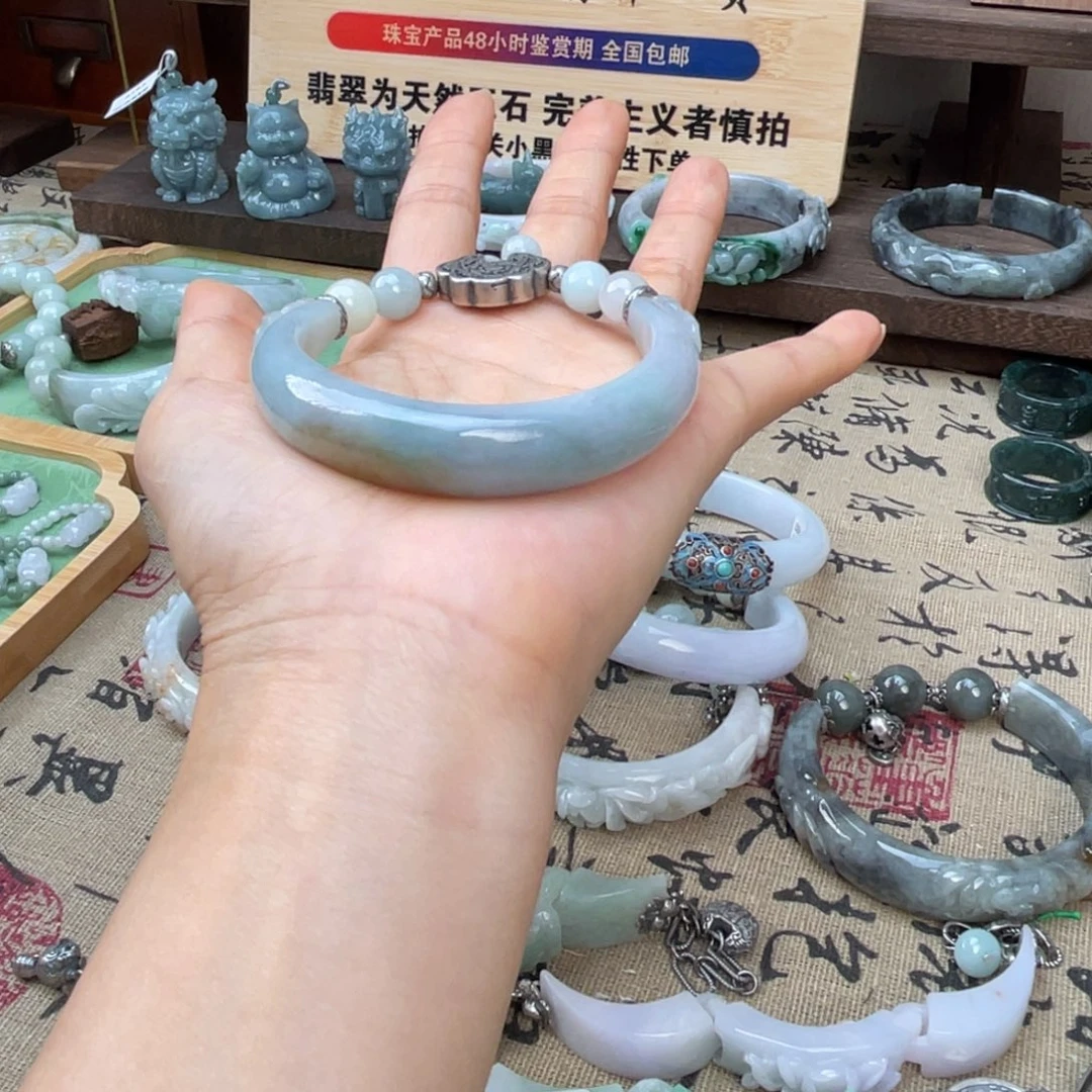 紫***郁未镶嵌手链翡翠手镯