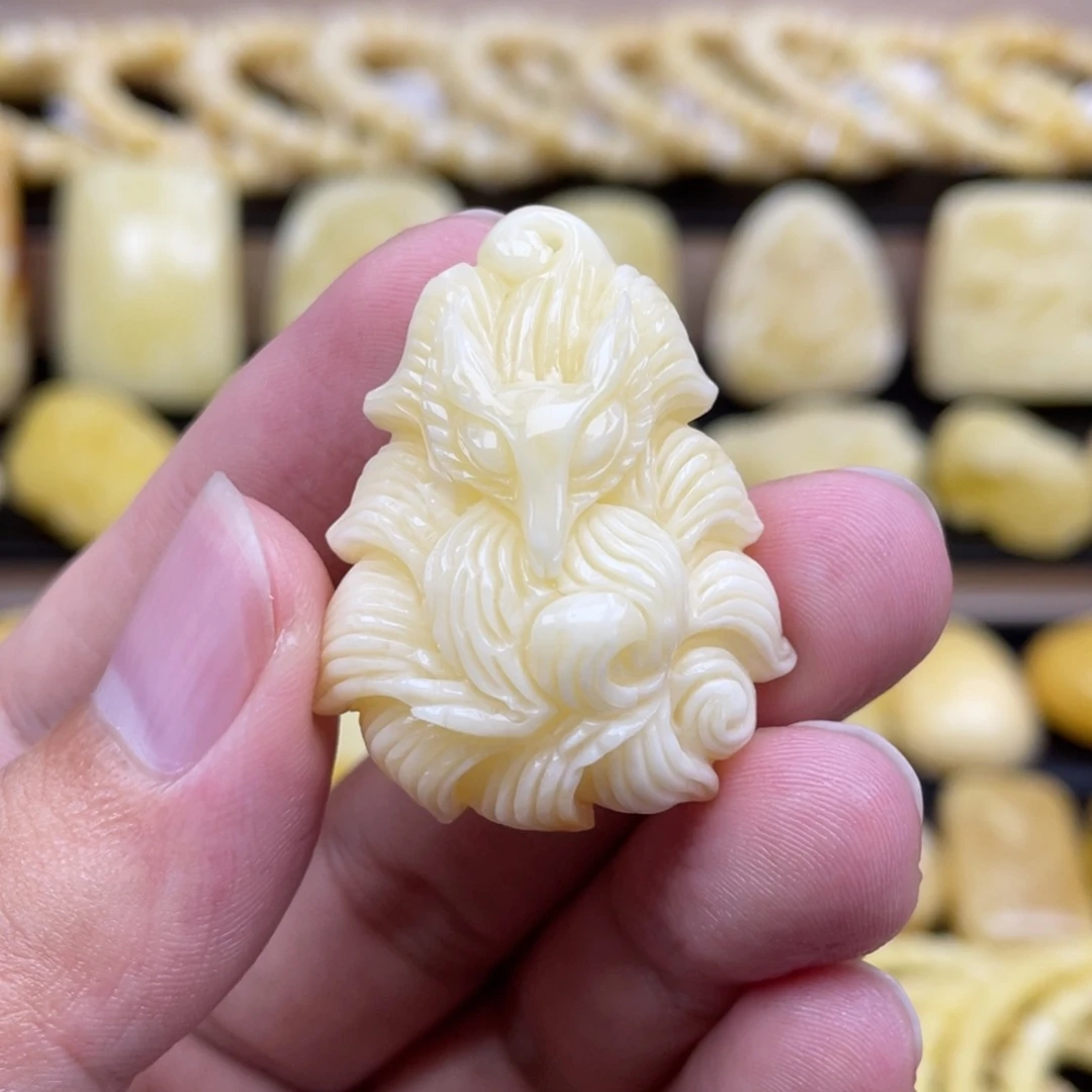 琥珀未镶嵌裸石琥珀蜜蜡