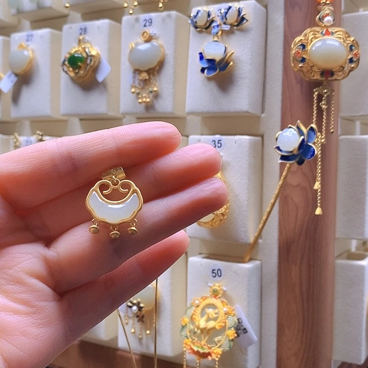 和田玉颈饰银S925镶嵌