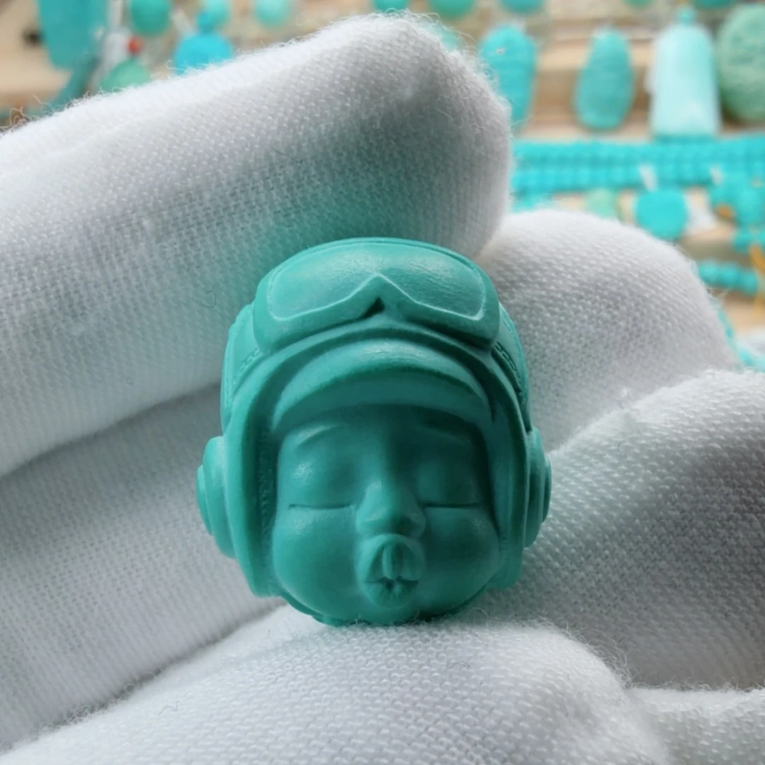 绿松石未镶嵌珠宝奇石