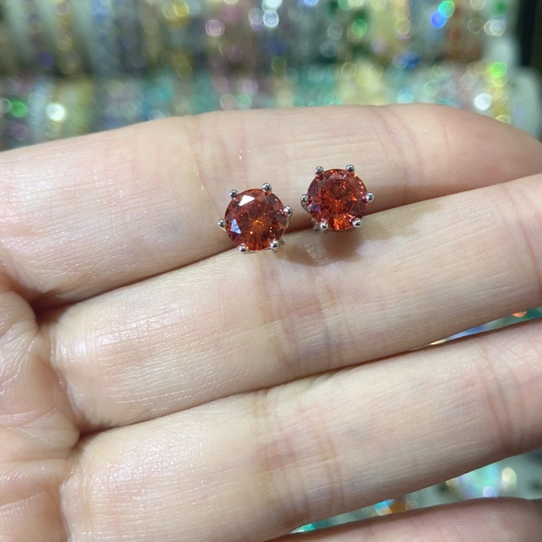 77锆石（处理）耳钉
