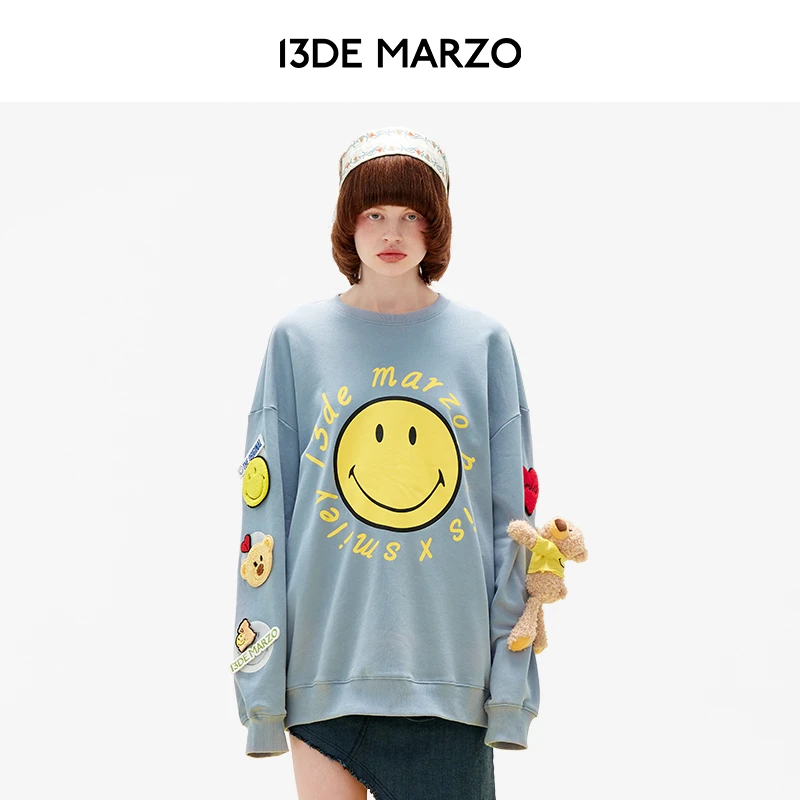 13DE MARZO男女同款 SMILEY联名系列魔术贴抱臂小熊笑脸圆领卫衣