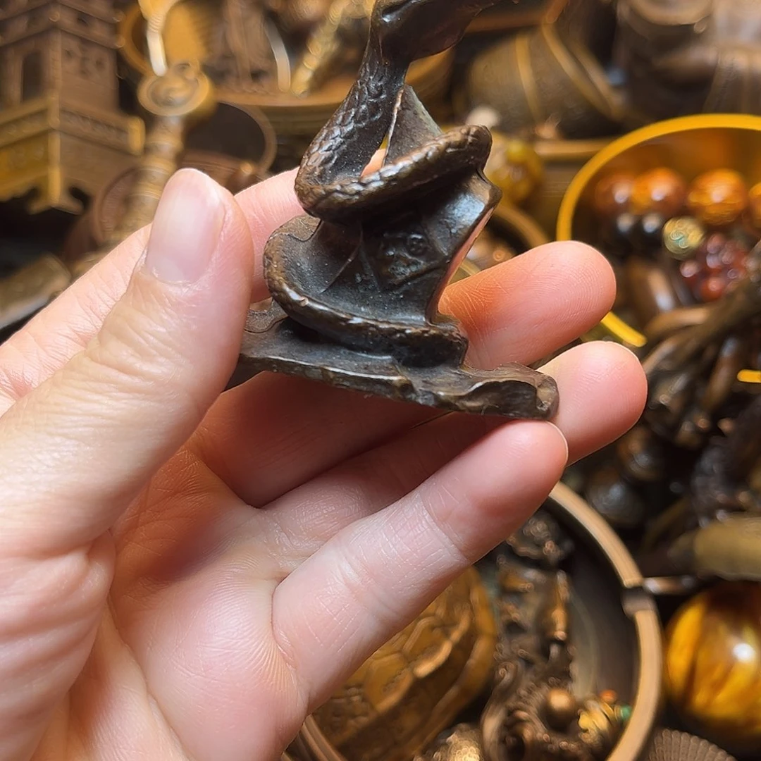 精美铜器工艺品等