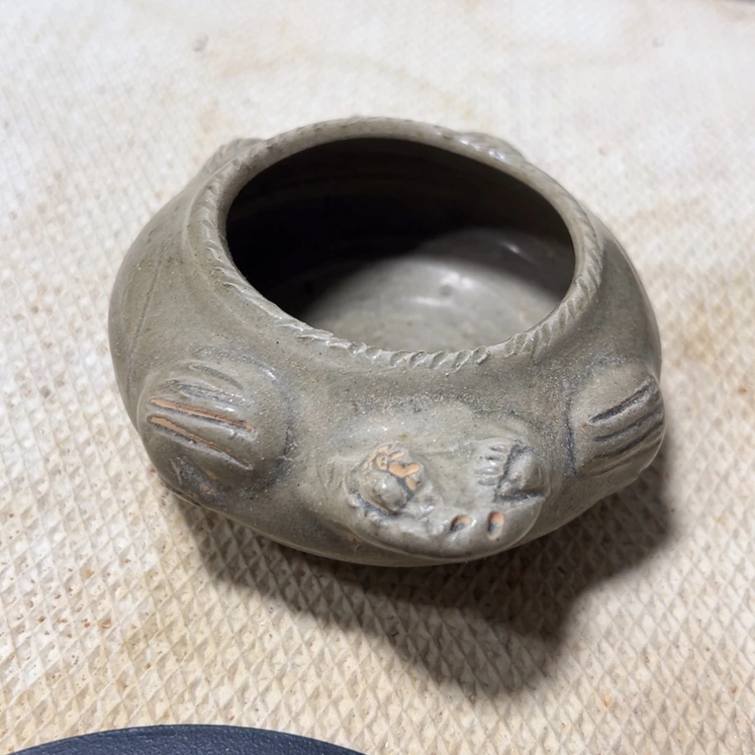 鼎***天陶摆件空心的东西也不一定会好得