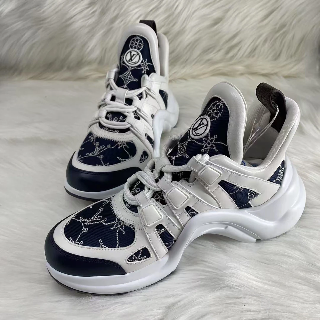 99新 LouisVuitton/路易威登 37码/黑色航海系列老爹鞋 xxs766