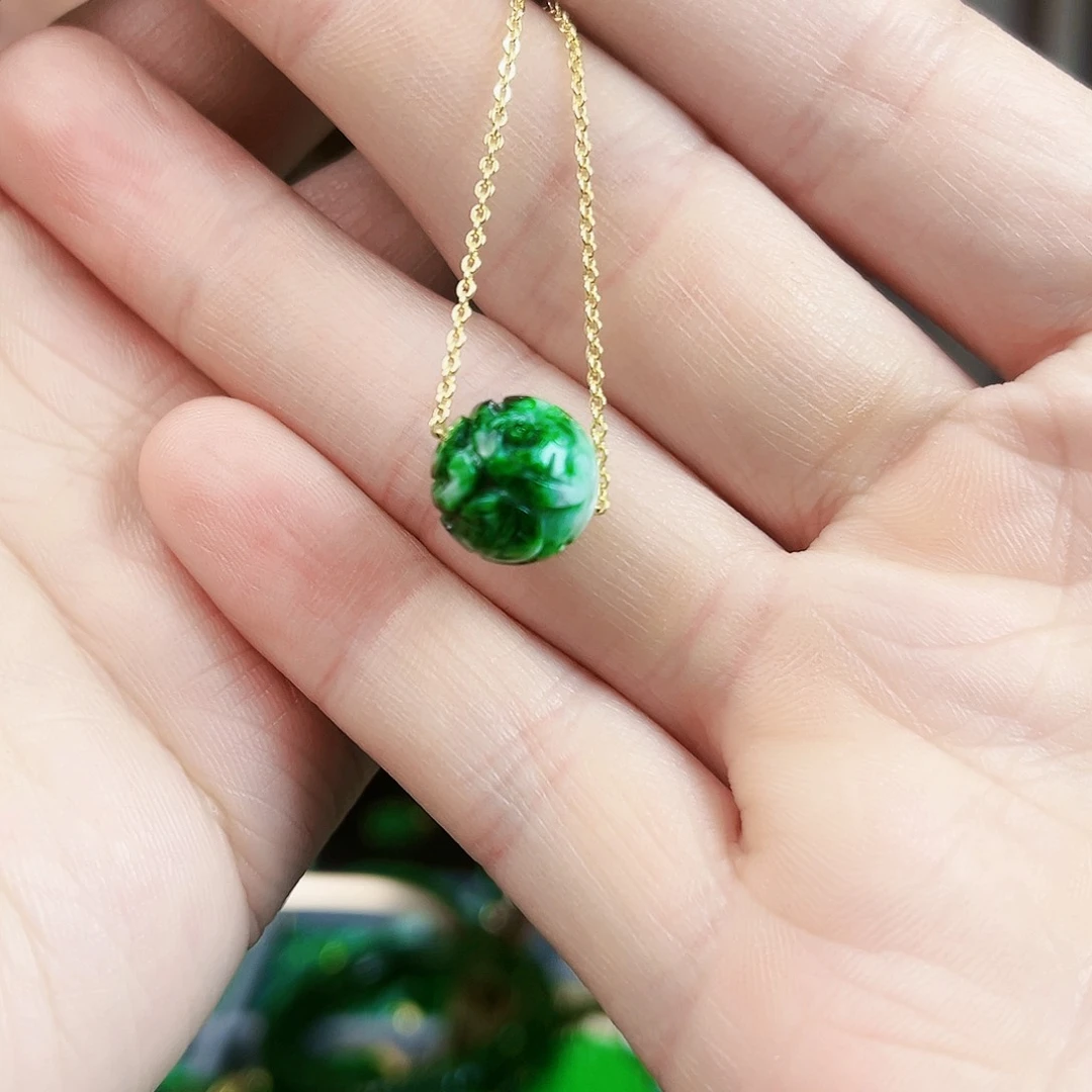 翡翠颈饰未镶嵌吊坠多样性