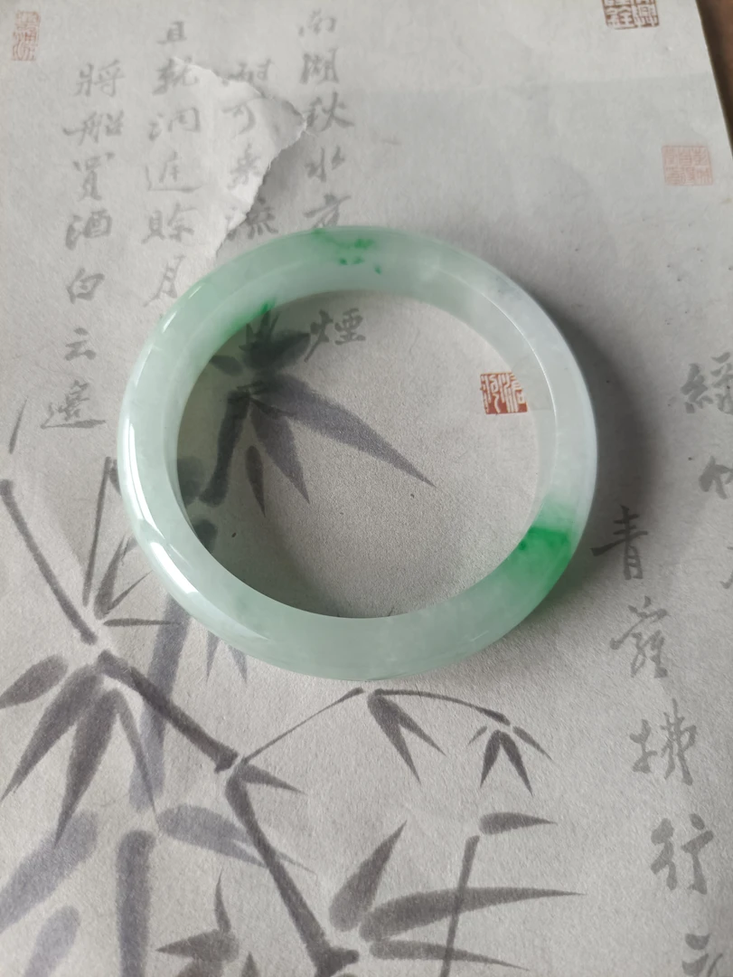 F2236 五五＋ 缅甸冰润飘绿翠翡翠手镯女款手工