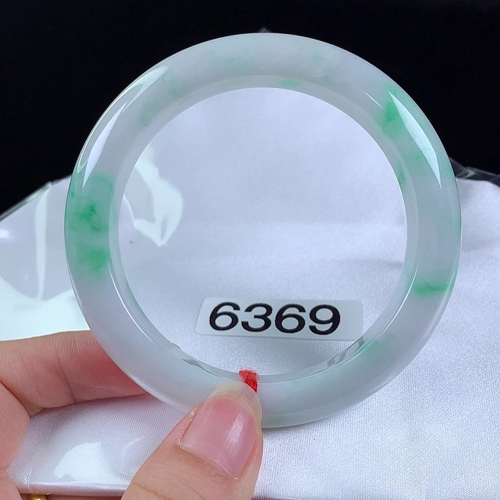 翡翠未镶嵌手镯60圈