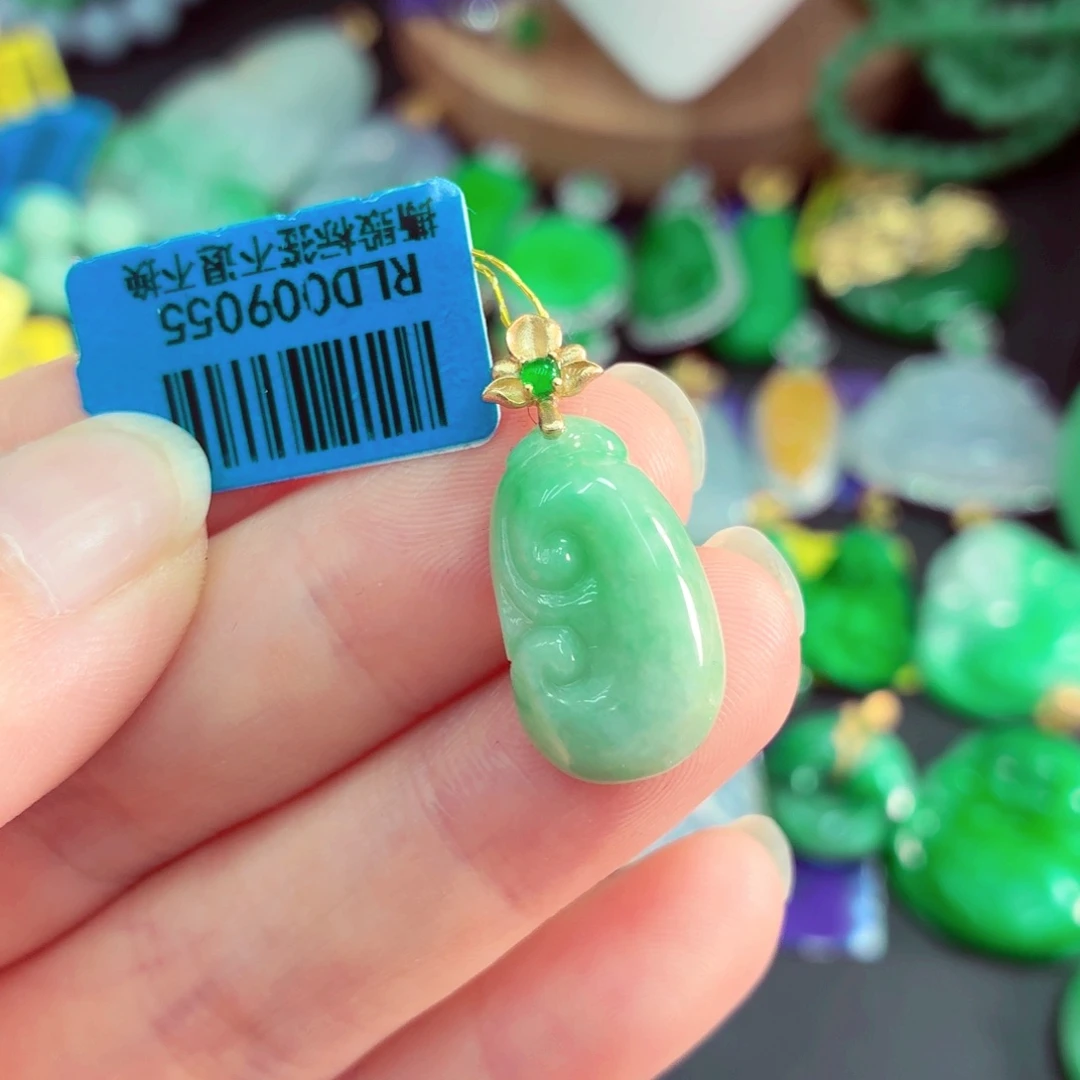贵***人翡翠未镶嵌吊坠(不含链)