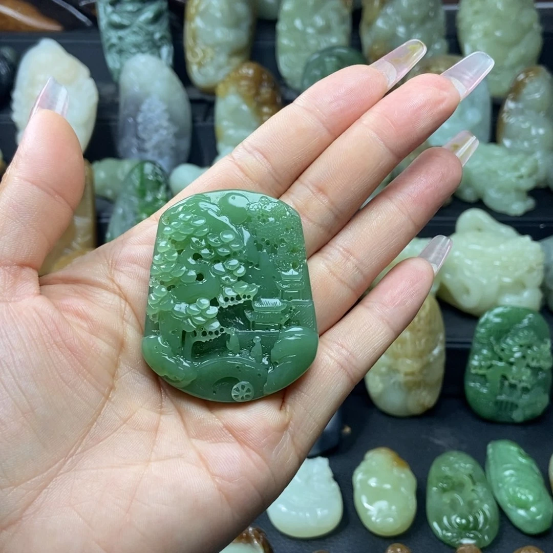 和田玉未镶嵌颈饰