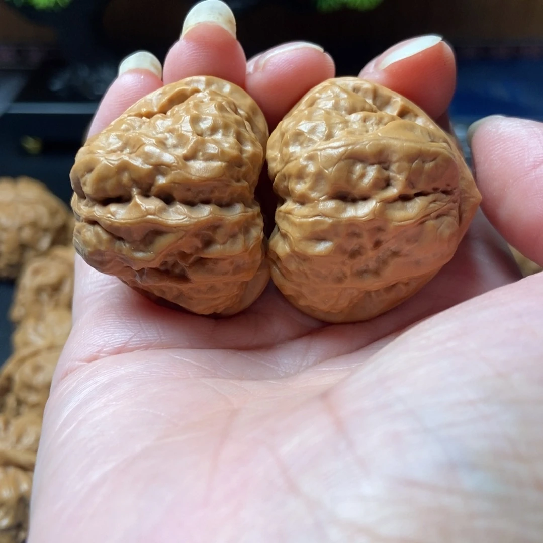 林***鹿文玩核桃把件蛤蟆头