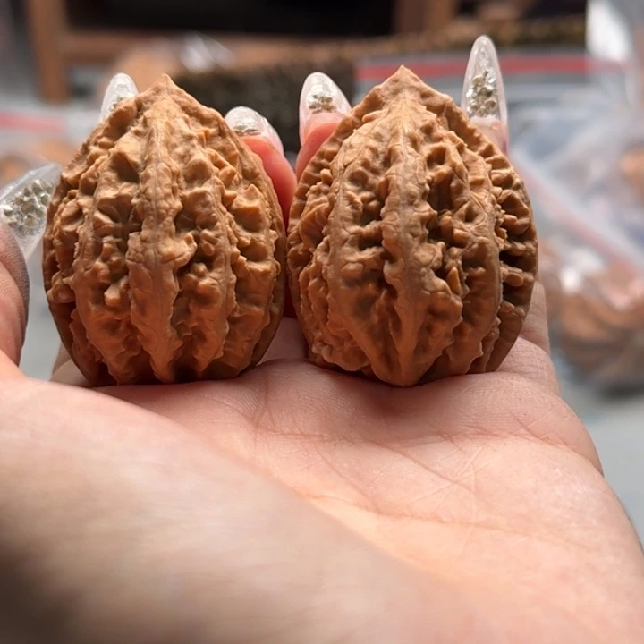 文玩核桃把件关东木子楸百核155