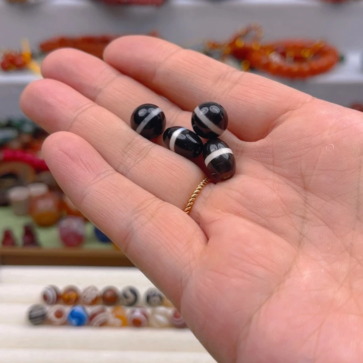 合金颈饰玛瑙/玉髓