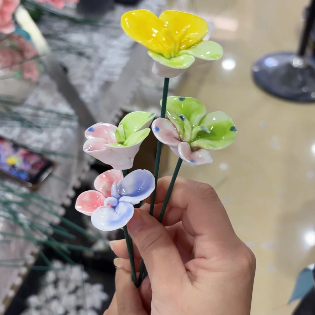 随机四朵满20元发货爱退款的拉黑