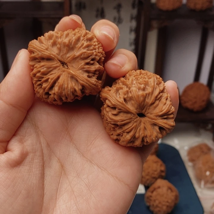 在***上文玩核桃吊坠精品88888888