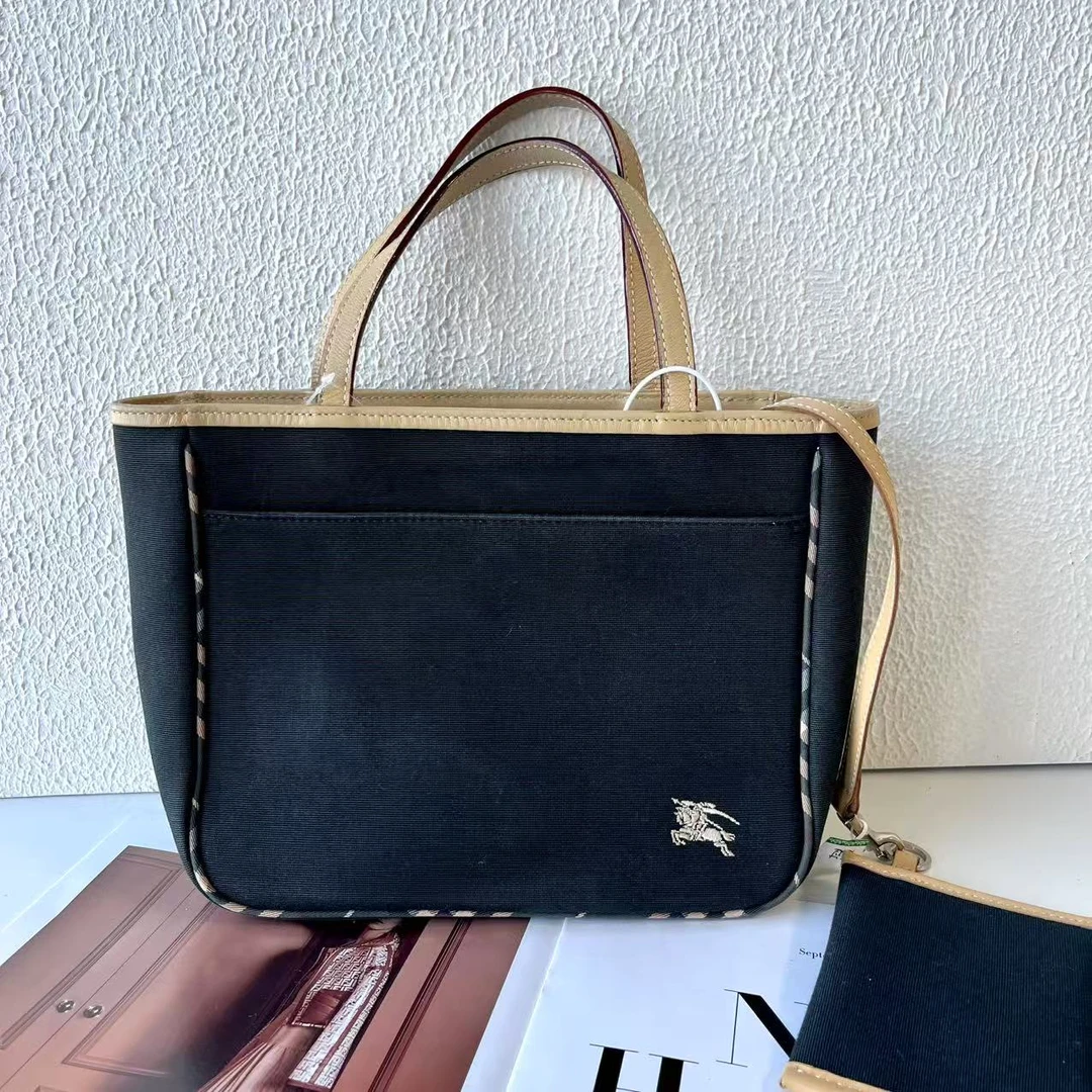 95新 BURBERRY/博柏利 XM/刺绣战马带子袋手提托特包/HM02519041