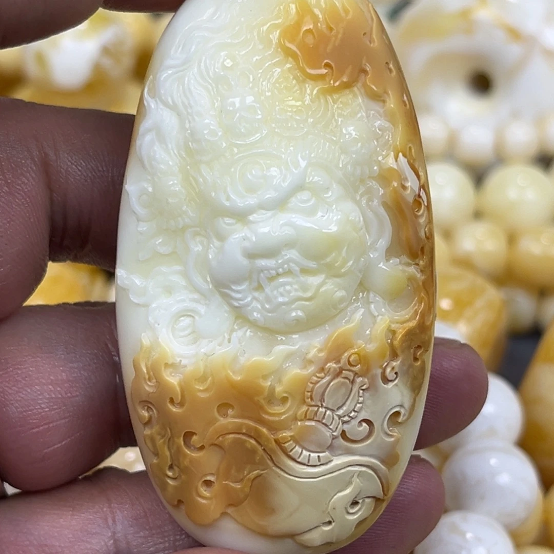 琥珀未镶嵌手串大黑天