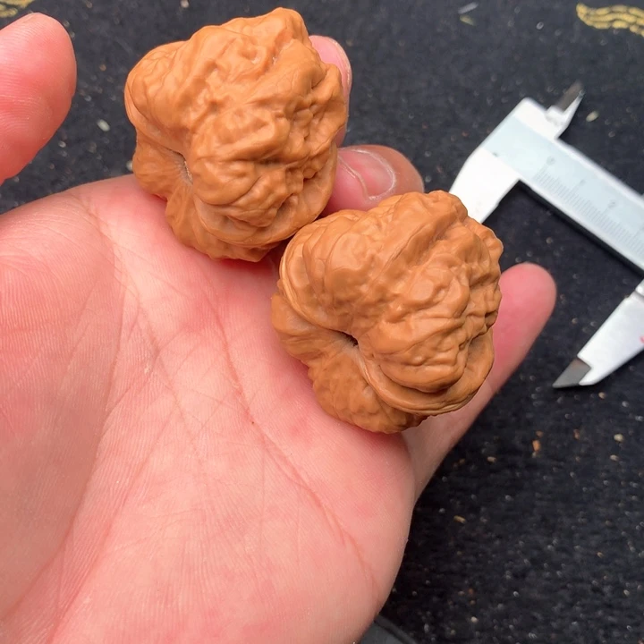 文玩核桃把件36号41蛤蟆头