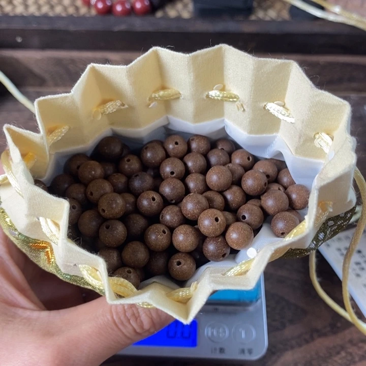 泥塑雍正茉莉0.8瑕疵珠香包约50克