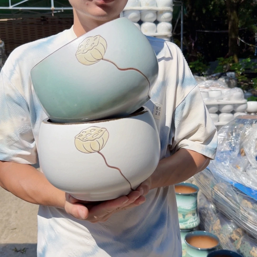紫砂花盆口19高15（两个颜色拼莲子