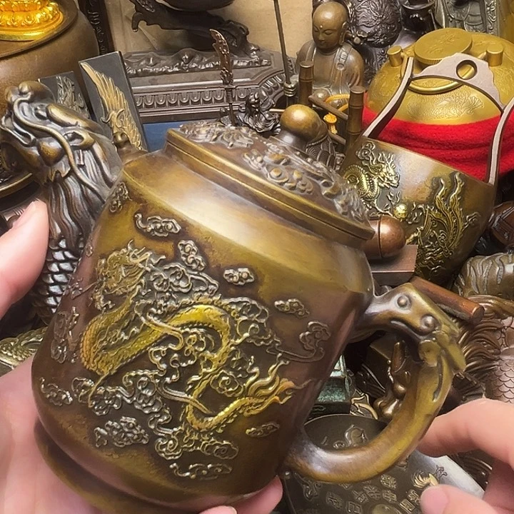 精美铜器批发档口