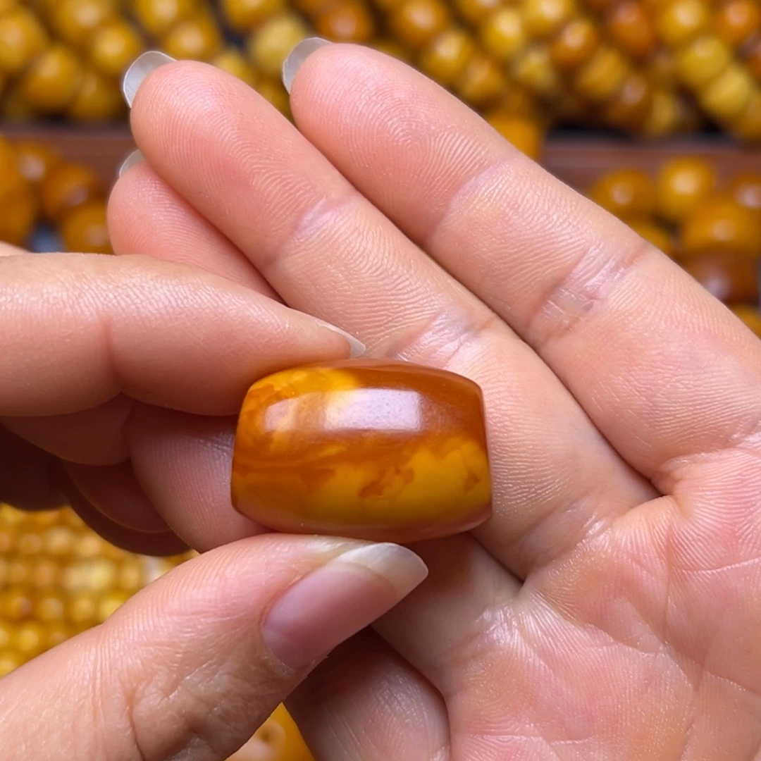 蜜蜡未镶嵌吊坠(不含链)