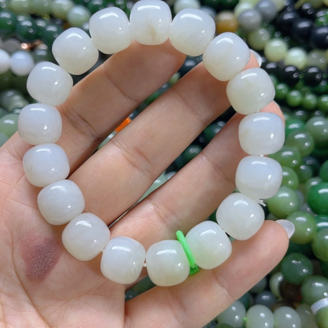 未镶嵌手链和田玉