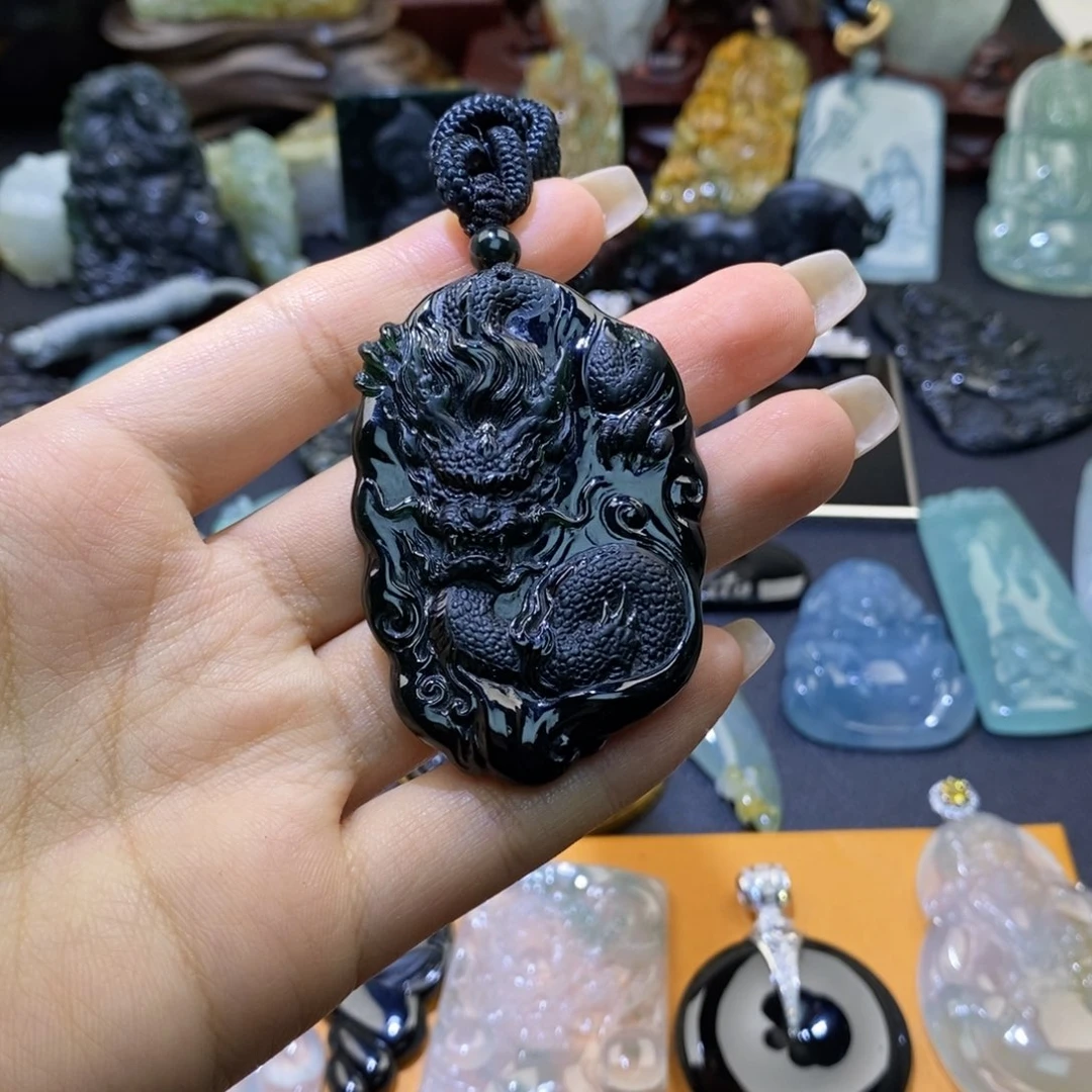 颈饰18K金镶嵌翡翠S**r