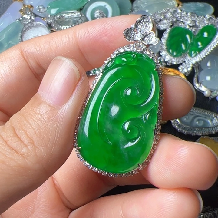 翡翠18K金镶嵌吊坠(不含链)