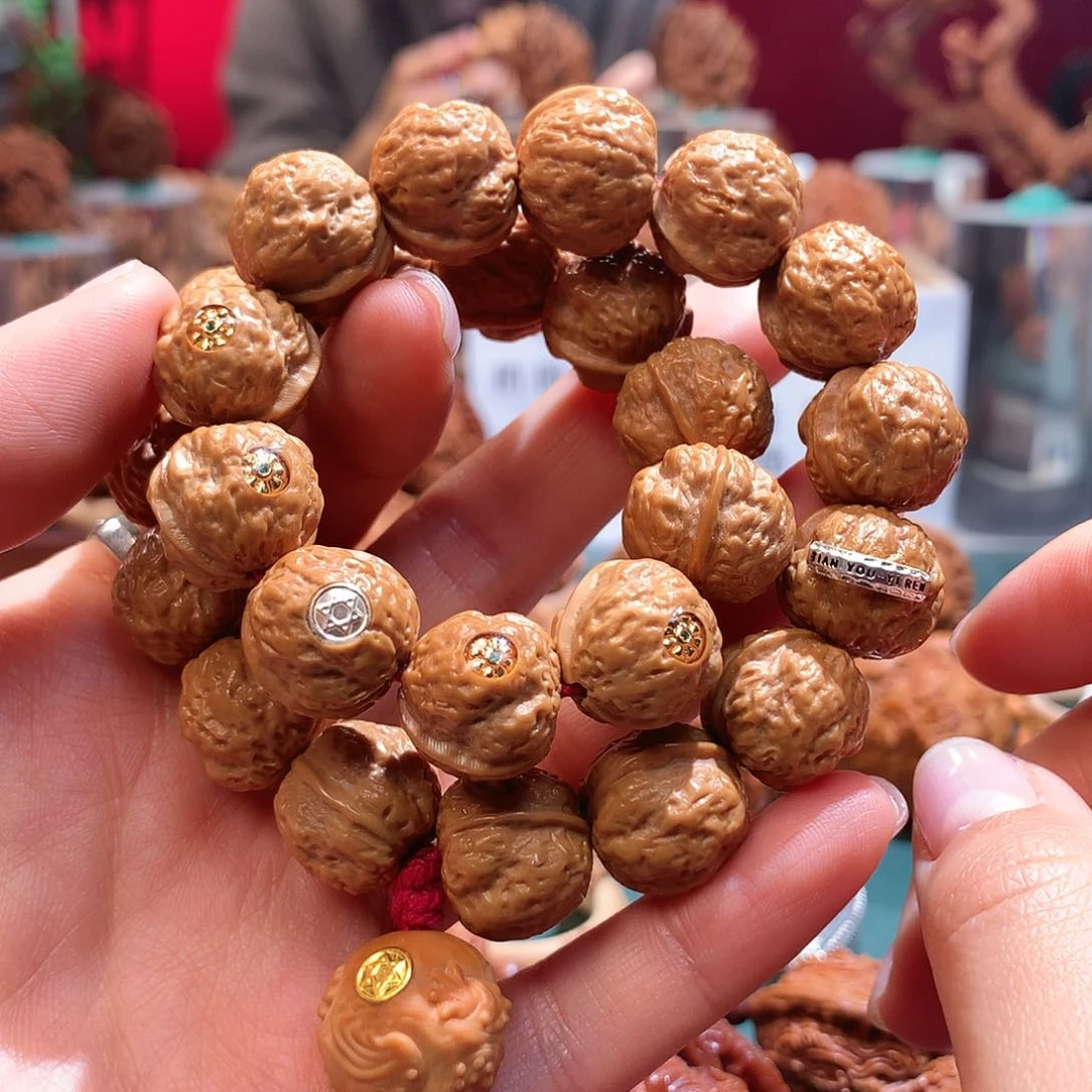 猴头核桃吊坠————————————