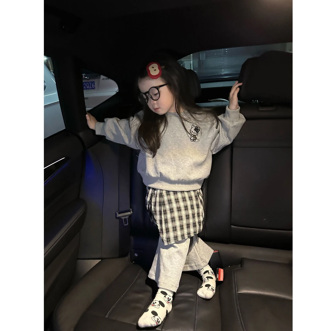壹妈韩版童装女童早秋套装洋气儿童卡通灰色kt猫卫衣屁帘休闲裤子